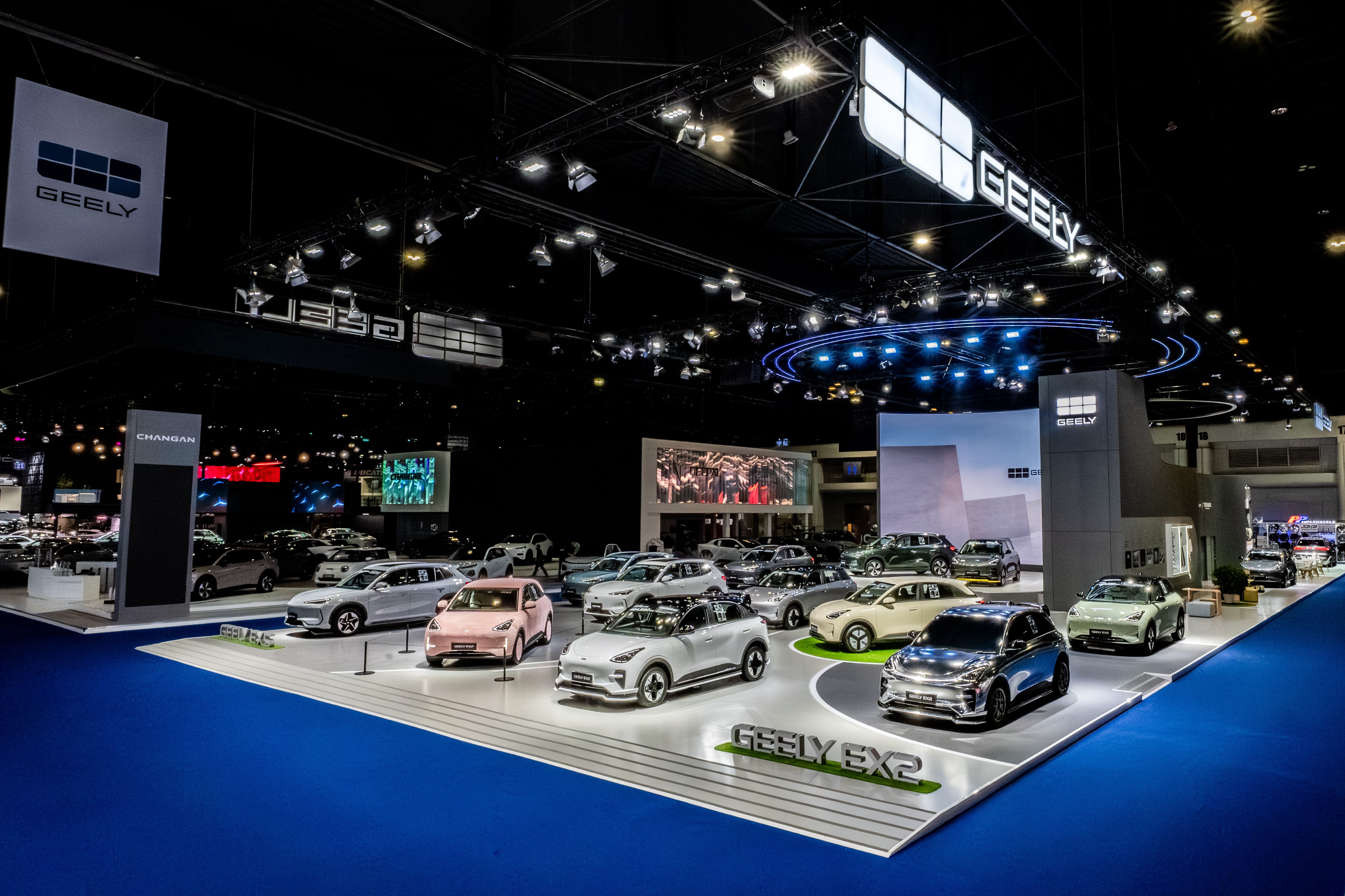 ธนบุรีนอยสเติน เดินหน้ารุกตลาด EV ไทย  เปิดตัว GEELY EX5 MAX+ และ GEELY EX2 Shooting Star ในงานบางกอก อินเตอร์เนชั่นแนล มอเตอร์โชว์ ครั้งที่ 47