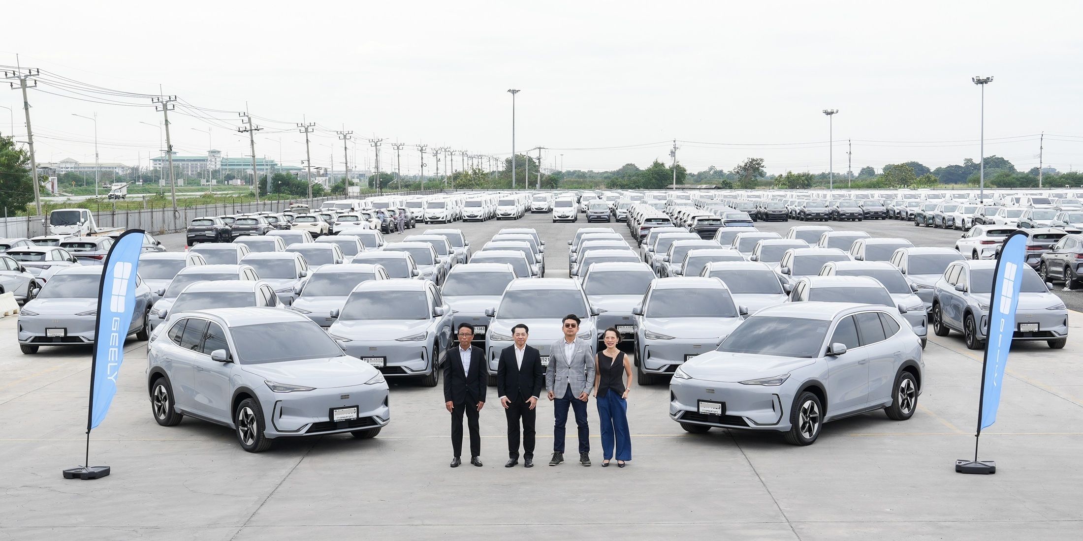 GEELY ส่งมอบ GEELY EX5 47 คัน เพื่อใช้ในหน่วยงานการไฟฟ้านครหลวง หนุนการใช้รถยนต์ไฟฟ้าในประเทศ พร้อมขับเคลื่อนไทยสู่ยุคพลังงานยั่งยืน